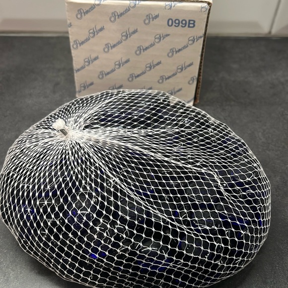 Princess House Decorating Crystals - Picture 1 of 3